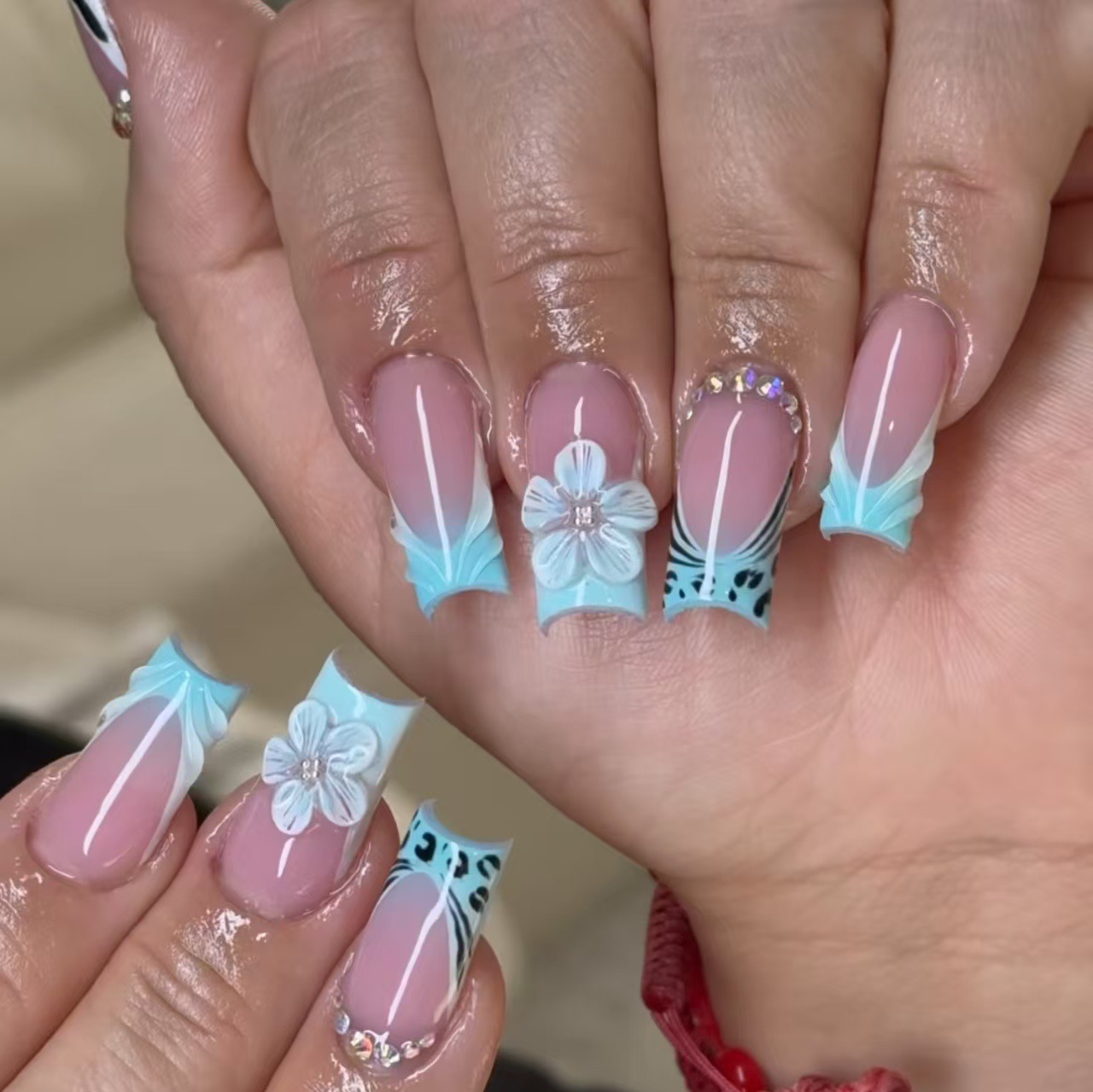 여성용 중간 사이즈 가짜 손톱, 3D 엠보싱 꽃무늬,  - Nail Art Orange 리뷰 및 가격